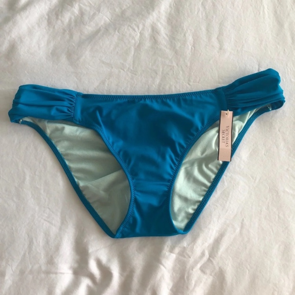 SOLD VS The Knockout Bikini, M